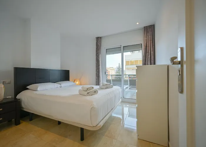 River Playa Beachfront Apartment, Large Terrace Lägenhet Fuengirola