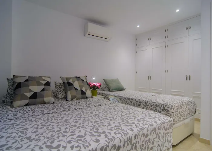 River Playa Beachfront Apartment, Large Terrace *