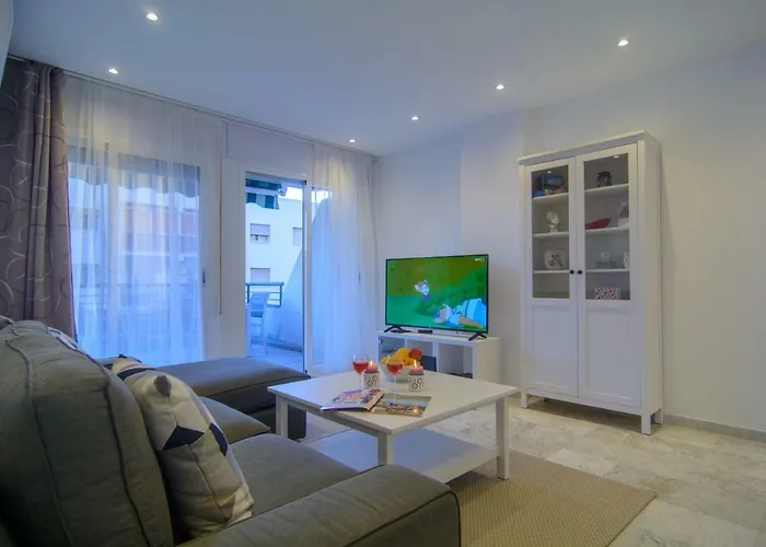 River Playa Beachfront Apartment, Large Terrace *