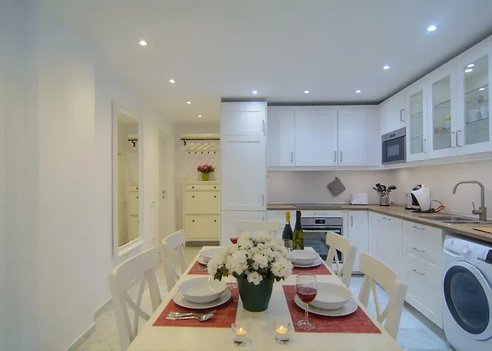 River Playa Beachfront Apartment, Large Terrace Fuengirola