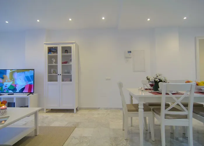 River Playa Beachfront Apartment, Large Terrace