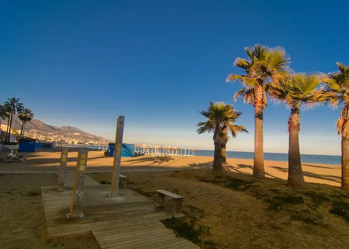 River Playa Beachfront Apartment, Large Terrace Apartamento Fuengirola