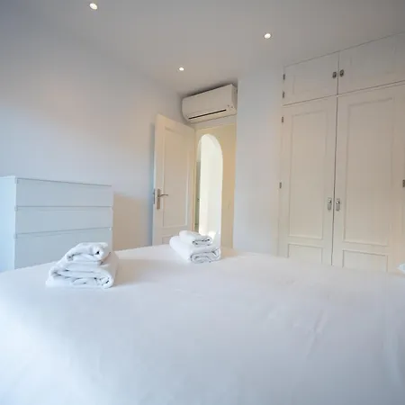 アパート River Playa Beachfront Apartment, Large Terrace フエンヒロラ
